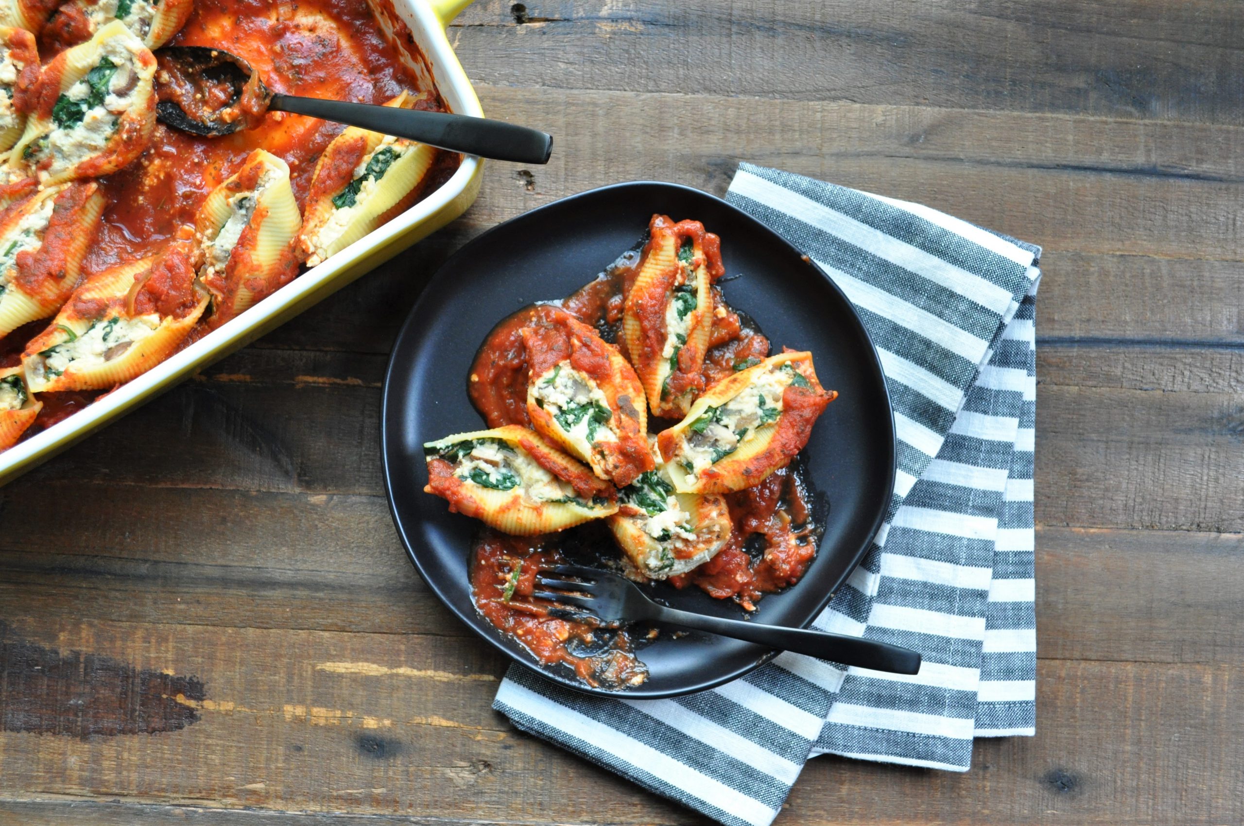 Vegan Stuffed Shells - Detoxinista